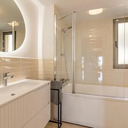 Family With Sea Views In Hacienda De Cifuentes