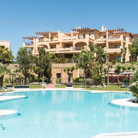Apartment Family With Sea Views In Hacienda De Cifuentes Estepona