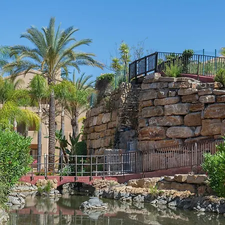 Family With Sea Views In Hacienda De Cifuentes Estepona